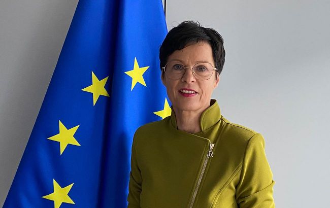 Ukraine and Moldova may be split on EU path, commissioner says