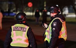 Explosion rocks gas station in Ukraine, police wounded &mdash; fears of new wave of attacks