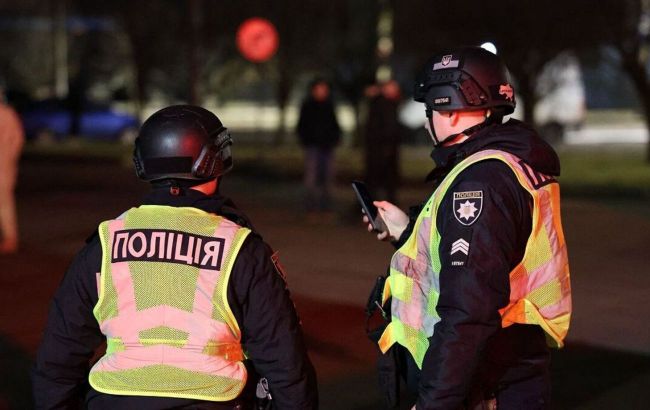 Explosion rocks gas station in Ukraine, police wounded &mdash; fears of new wave of attacks