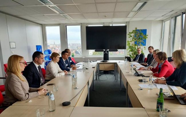 Ukraine and EU hold first sectoral consultations on transportation policy