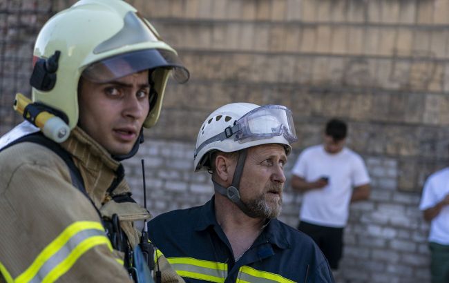 Russian airstrikes hit Kherson region, resulting in casualties