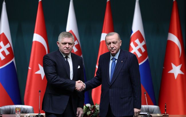 Erdoğan and Fico advocate for just and lasting peace in Ukraine