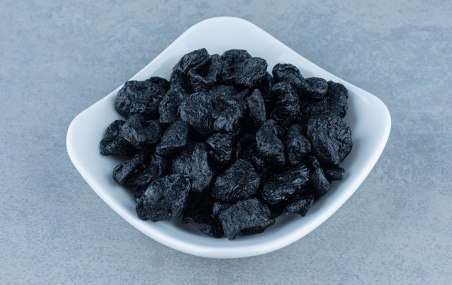 The best time to eat prunes for digestion, energy, and weight loss