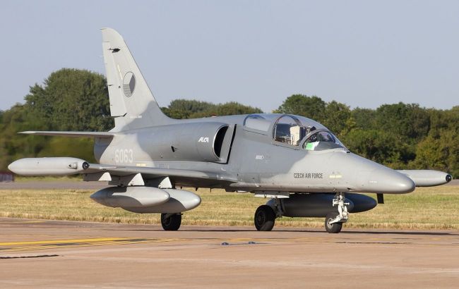 Czech defense minister cancels US visit for army chief over support for Ukraine jets