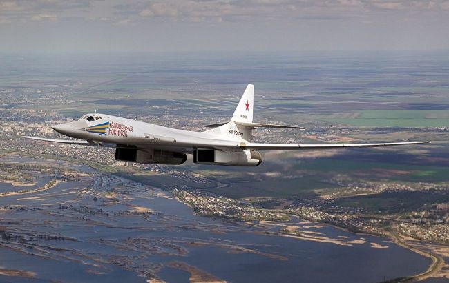 Russia uses Tu-160 strategic bombers handed over by Ukraine 25 years ago