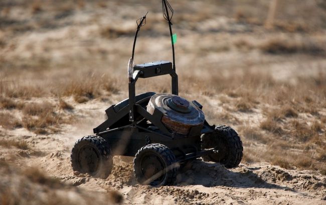 Ukraine debuts drone-delivered combat robot on battlefield - Forbes