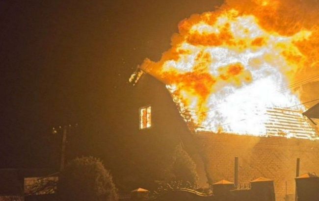 Russia strikes Ukraine's Pavlohrad with drones: 5 houses on fire, one killed reported