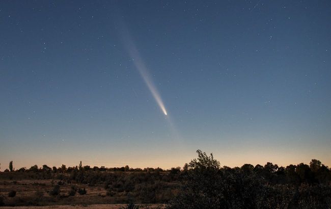 Incredibly rare comet flew over Ukraine: Amazing photos revealed