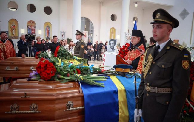 Ukrainian historic commander reburied near Kyiv decades after original burial