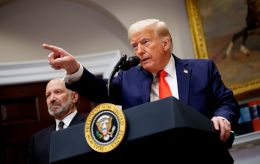 US President demands Iranian troops put down their weapons