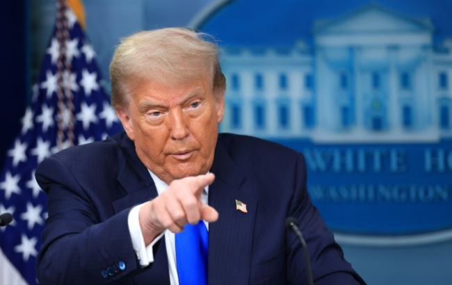 Trump threatens China with tariffs and tougher measures over supplying arms to Iran