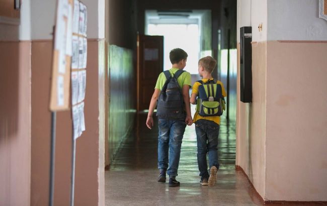 Russia imports teachers for propaganda on occupied territories