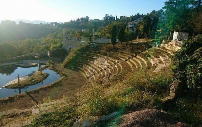 Man convicted in Italy after building fake ancient theater to scam tourists