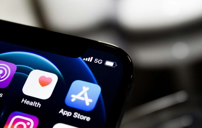 Apple removes key Russian apps from App Store with no prior notice