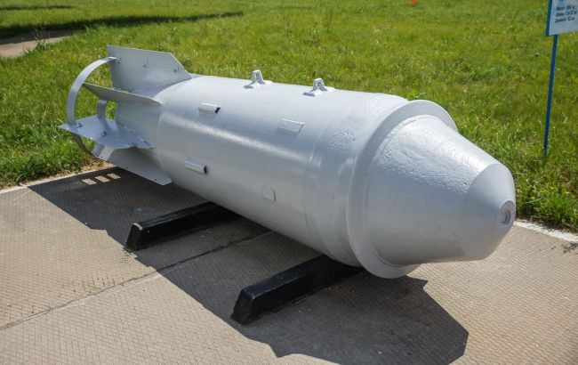 Russia drops explosive aerial bomb FAB-3000 on Ukraine: Details revealed