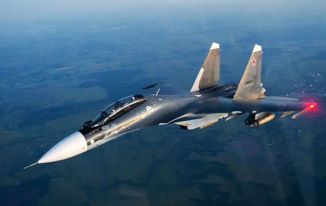 Russian Su-30 fighter jet crashes in Crimea