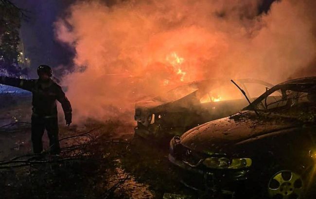 Russia massively strikes Kyiv, killing 2 and injuring at least 8: Aftermath revealed
