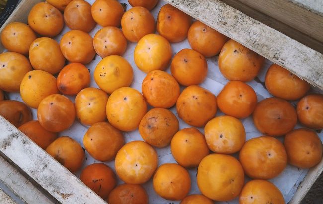 Who should avoid eating persimmons? Check if you're on list