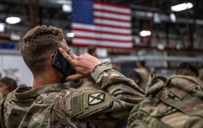 US deploys elite troops by air closer to Venezuela - WSJ