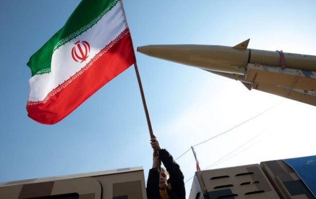 Iran, Russia finalize &euro;500 million cover arms pact &mdash; FT
