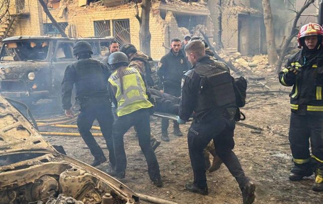 Russian strike on high-rise in Ukraine's Ternopil: Death toll rises to 26