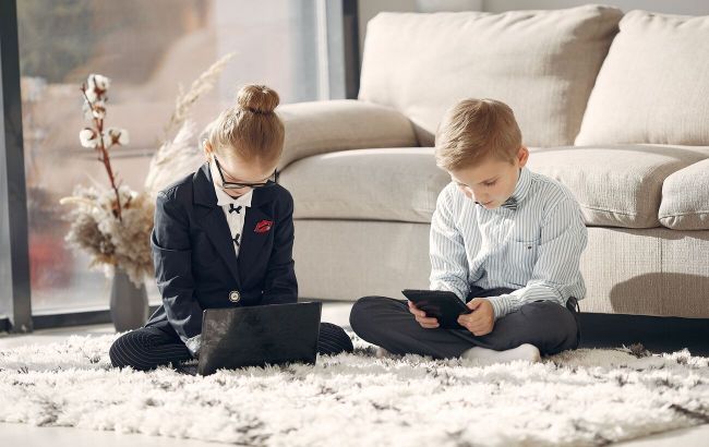 Three levels of social media access: EU introduces strict rules for teenagers