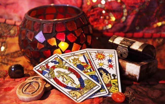 Tarot cards promise immense happiness to five zodiac signs: Who's on lucky list