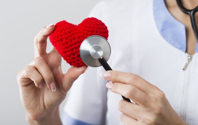 Doctor names 6 unexpected signs of heart problems many overlook