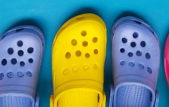 Orthopedists answer whether Crocs harm feet or not