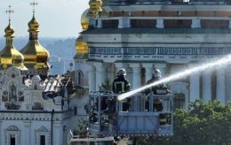 Russia strikes Kyiv Pechersk Lavra, film studio and residential buildings: Aftermath revealed