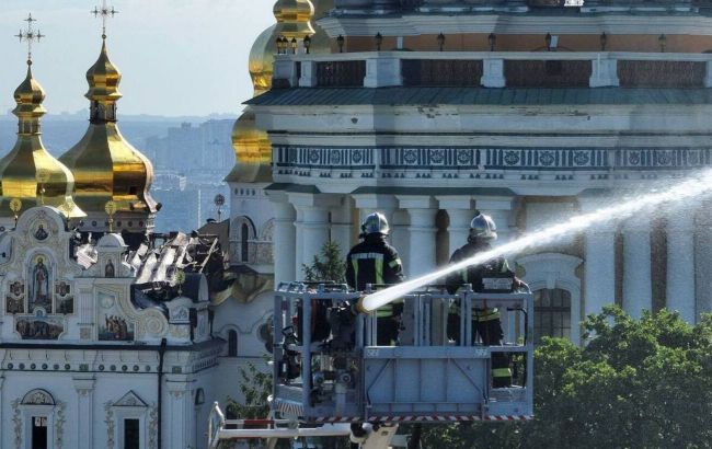 Russia strikes Kyiv Pechersk Lavra, film studio and residential buildings: Aftermath revealed