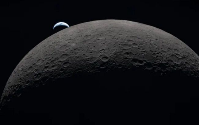 Moon may hold 4-billion-year-old archive of alien traces: Scientists suggest search