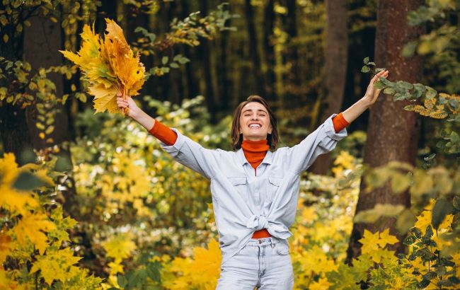 Tarot horoscope for September 15: Four zodiac signs score career, money, and life wins