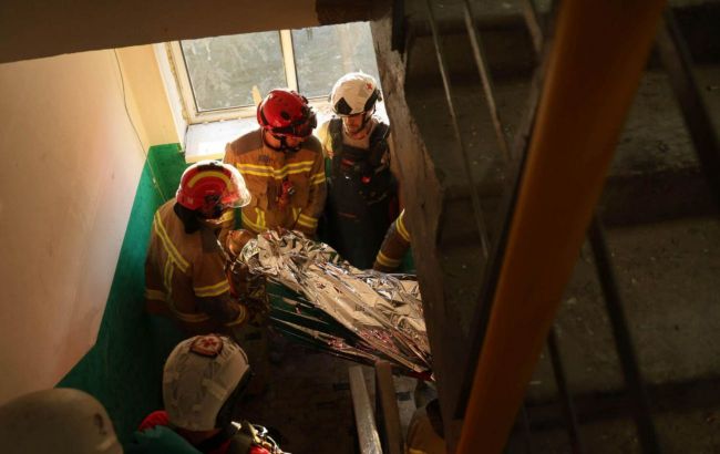 Kyiv attack leaves a dozen dead as number of injured climbs to 56