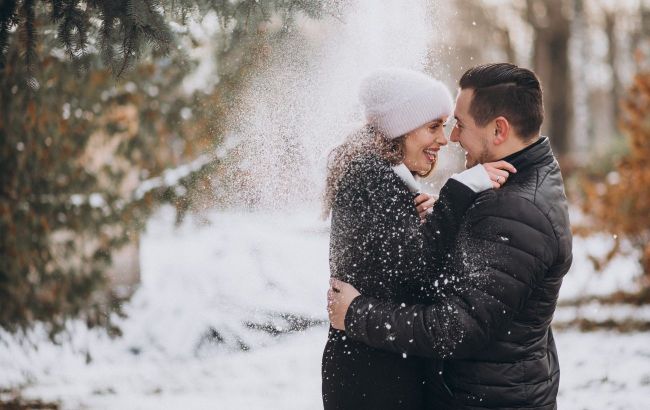 Can't quit ex: 4 zodiac signs destined to repeat old love stories