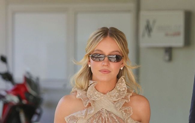 Sydney Sweeney stuns in vintage-inspired look with lace top and invisible heels