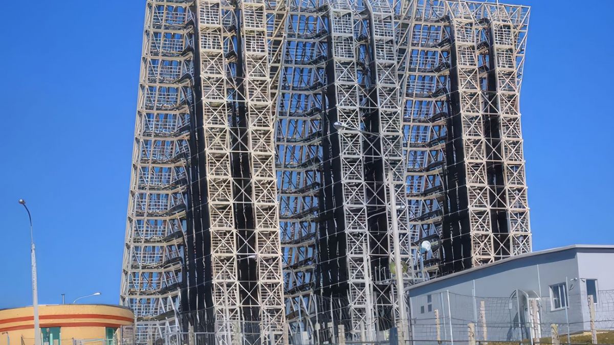 Attack on over-the-horizon radar in Russia: Satellite images show aftermath