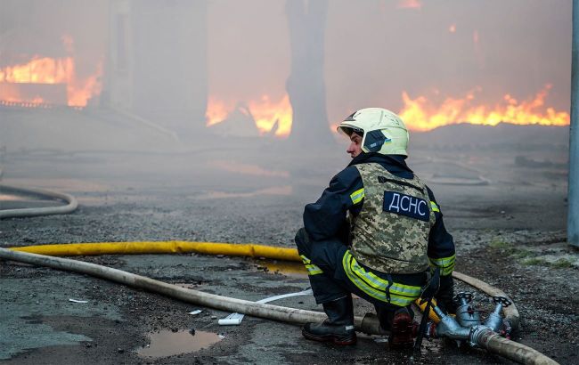 Russia strikes kindergarten and high-rise building in Ukraine's Kramatorsk with drones