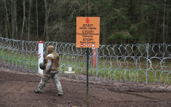 Lithuania builds new defenses along borders with Russia and Belarus