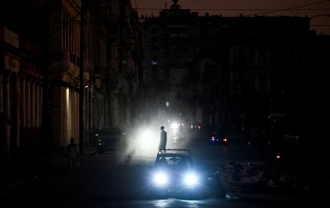 Russia reveals Cuba plans and says Washington will not factor in