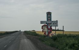Russia shifts tactics in attempts to seize Pokrovsk, Ukraine's military say