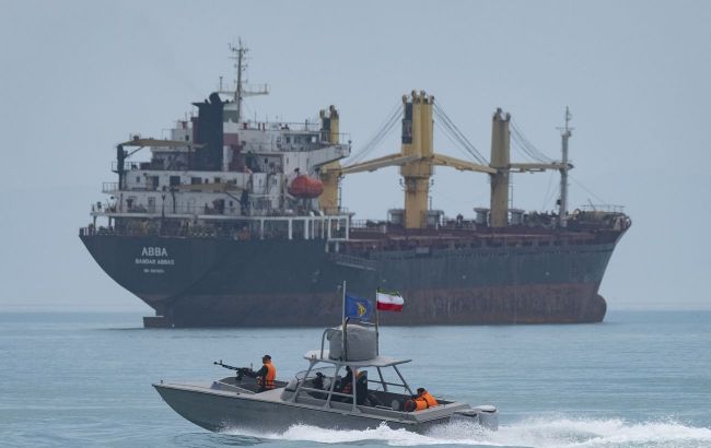Iran expands naval mines in Hormuz Strait &mdash; Axios