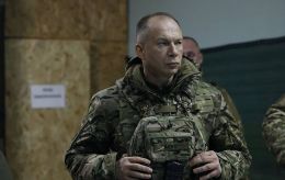 Russia pushes to create a buffer zone in Dnipropetrovsk region, Ukrainian army chief says