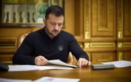 Zelenskyy might say yes to US peace plan, White House suggests - Politico