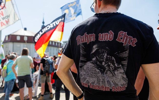 German film world rocked as 14 celebrities lose awards over Nazi links