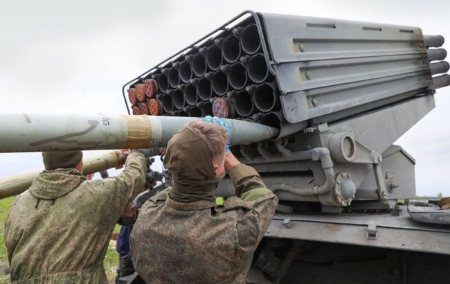 Russia plans to manufacture nearly 3M artillery shells within year, Ukrainian intelligence