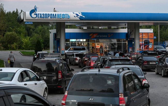 Russia's fuel crisis enters second wave as Moscow buys expensive gasoline in Asia