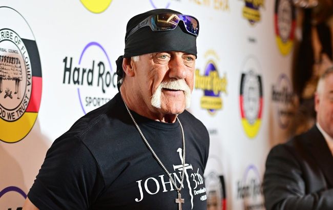 Wrestling superstar Hulk Hogan dies suddenly at home in Florida