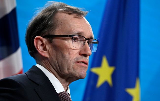 Norway backs Ukraine's legal strikes on Russian airbases, foreign minister says