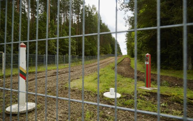 Lithuania bans entry of all cars registered in Belarus